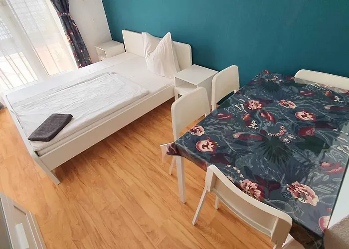 In 1 Apartament