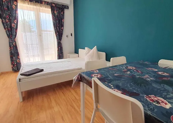 In 1 Apartament